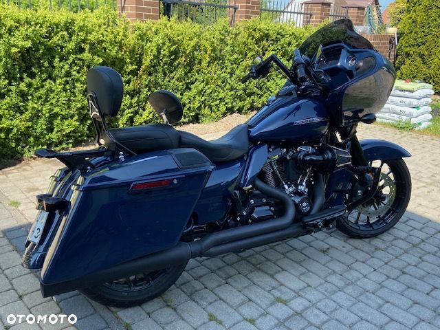 Harley-Davidson Touring Road Glide - 11