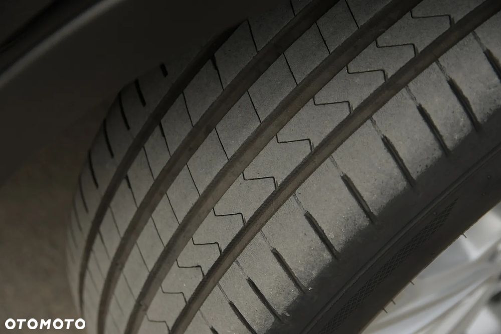 Ford Kuga 2.0 TDCi 4x4 Titanium - 17