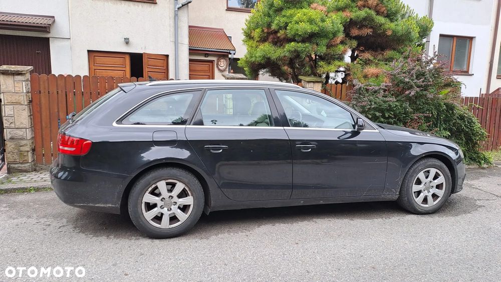 Audi A4 Avant - 9
