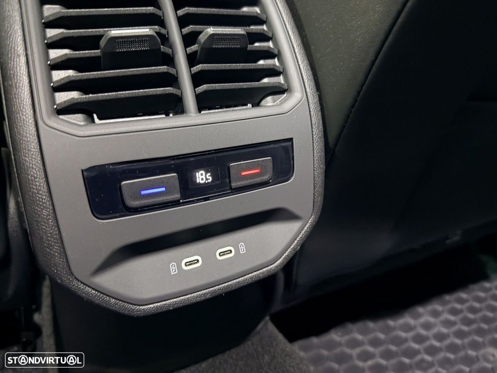 Cupra Formentor 1.4 e-Hybrid DSG VZ - 23