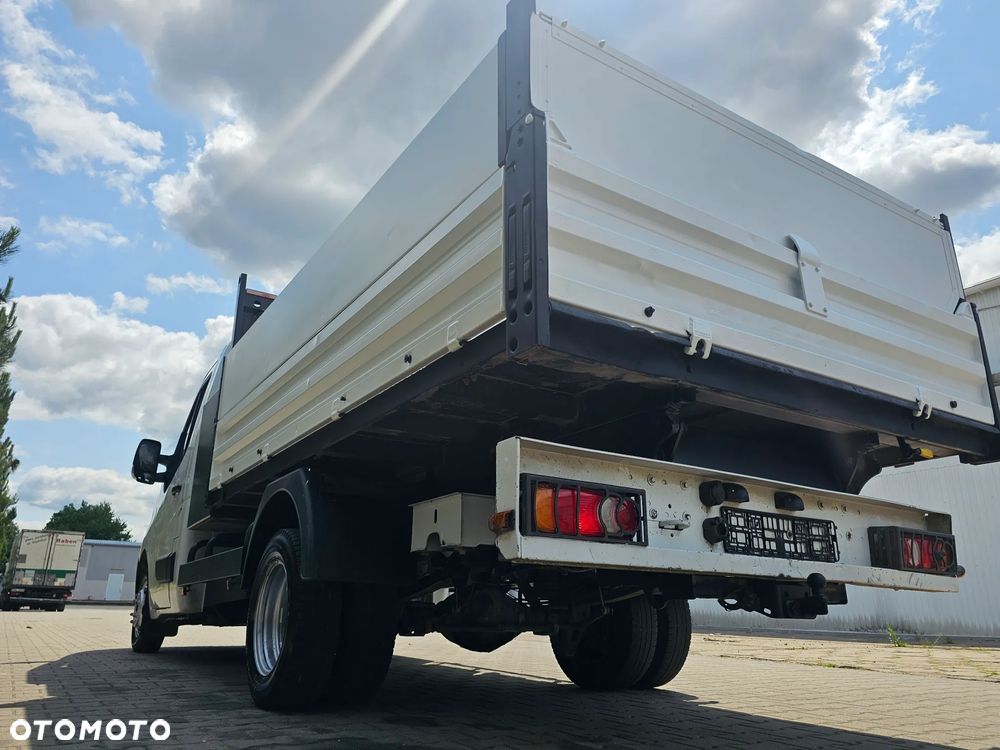Nissan NV400 - 4