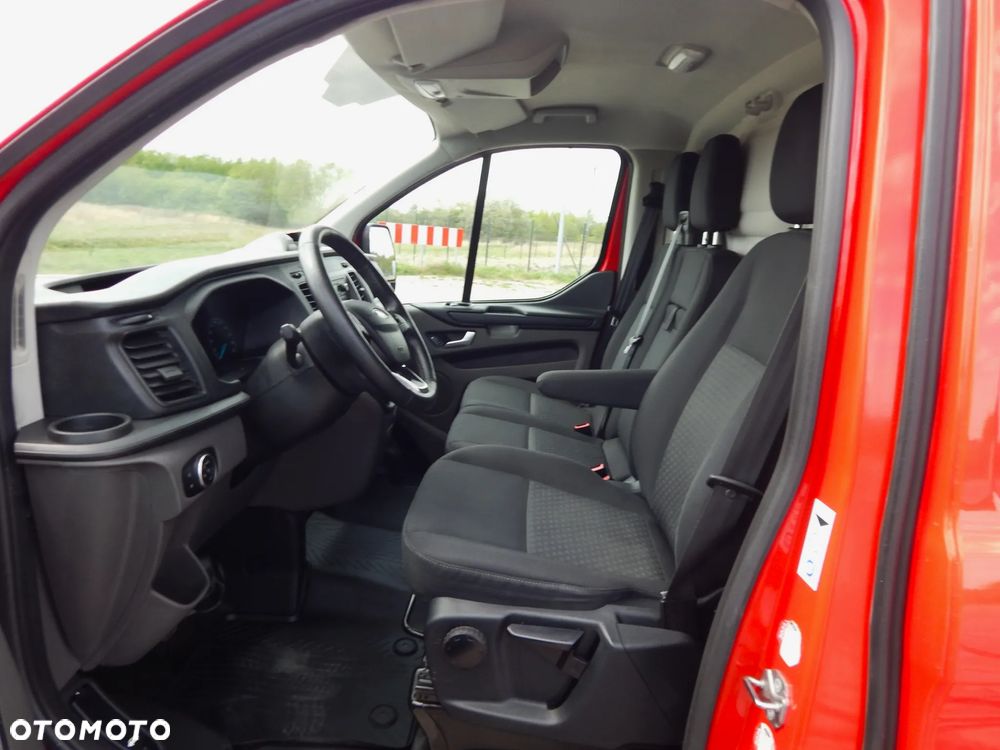 Ford Custom Transit - 9