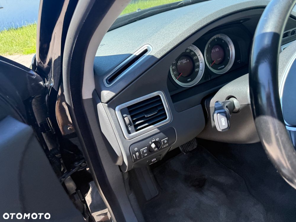 Volvo V70 D3 Geartronic Kinetic - 19