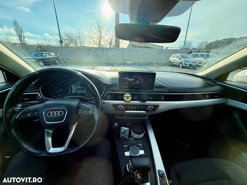 Audi A4 2.0 TDI ultra S tronic sport - 1