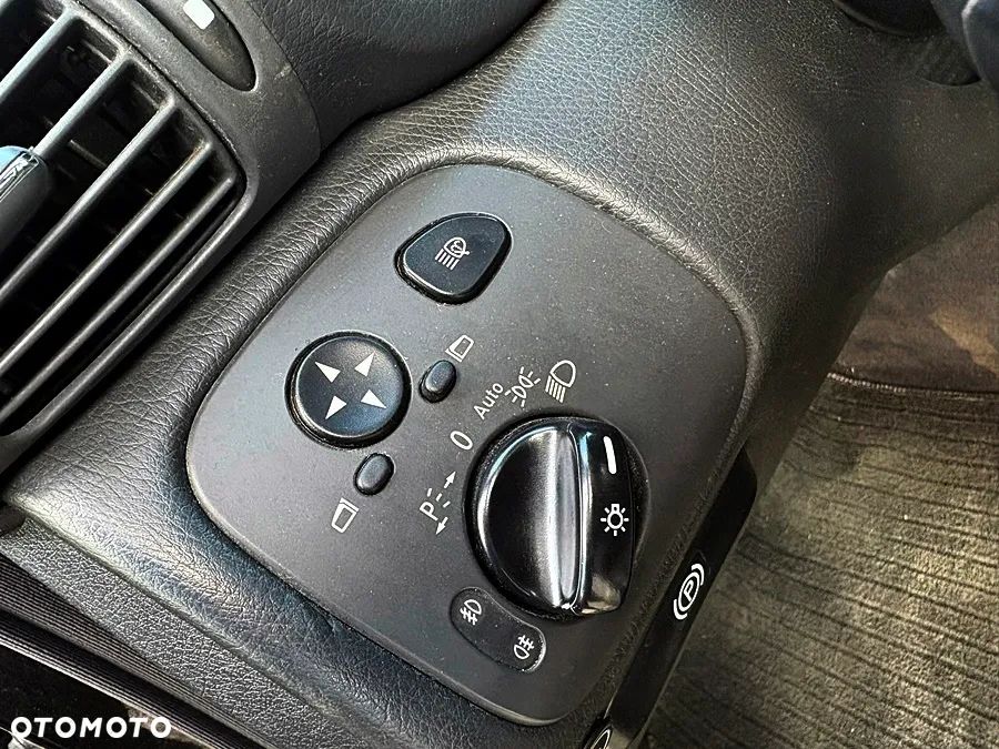 Mercedes-Benz Klasa C 200 T Kompressor Avantgarde - 15