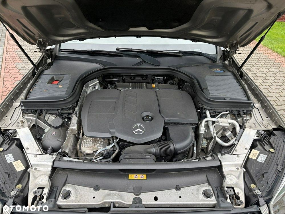 Mercedes-Benz GLC - 37