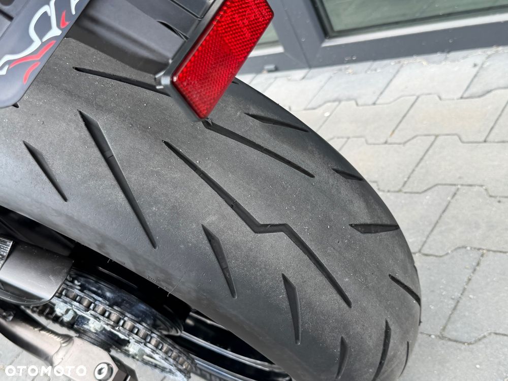 Kawasaki Ninja 1000 SX - 33