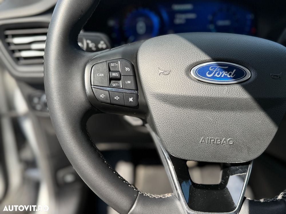 Ford Focus 1.0 EcoBoost Active - 6