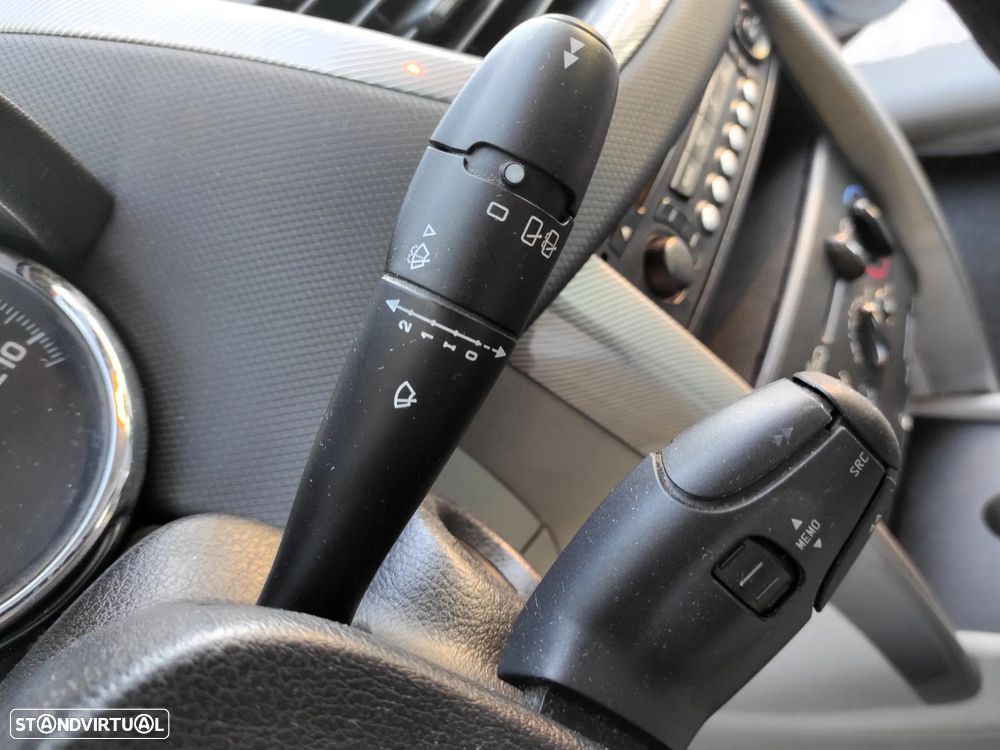 Peugeot 207 1.4 16V Trendy - 18