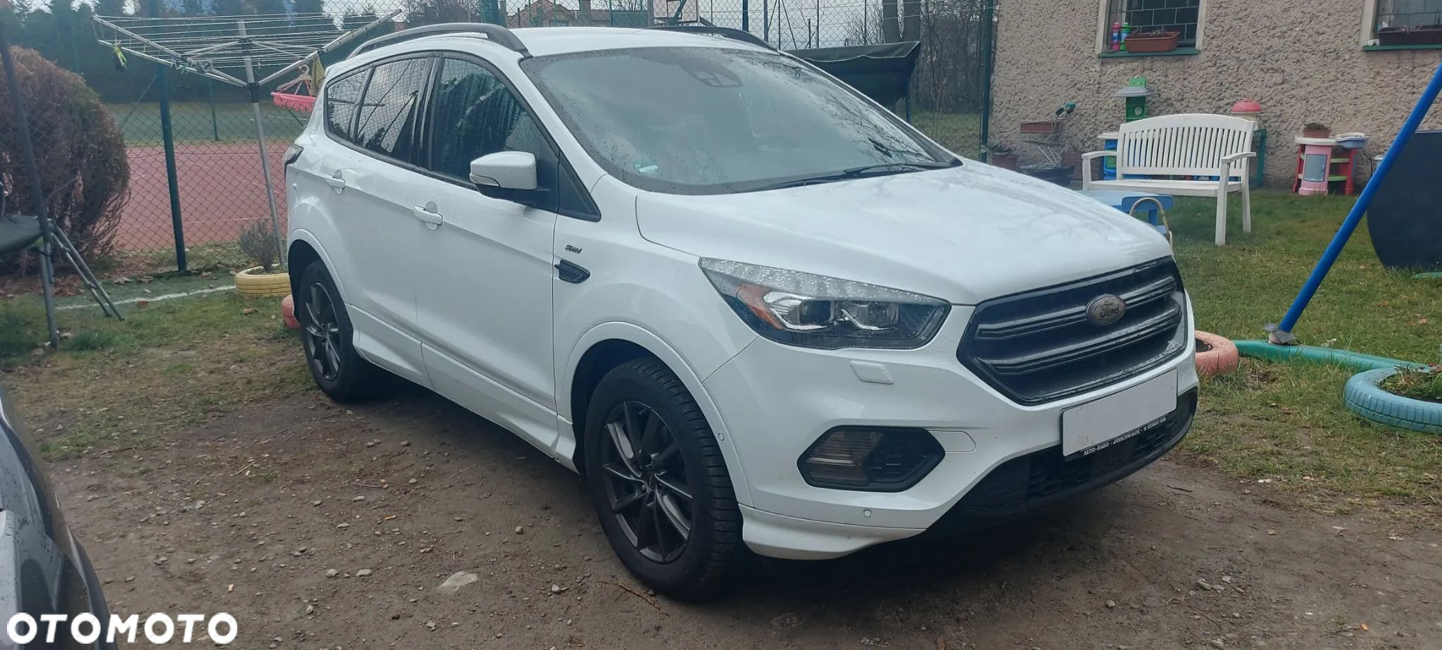 Ford Kuga 1.5 EcoBoost 2x4 ST-Line - 1