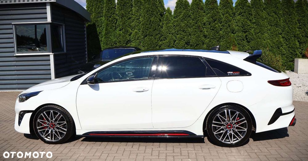 Kia ProCeed - 4