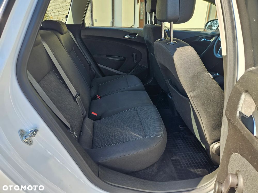 Opel Astra 1.6 ENERGY - 10