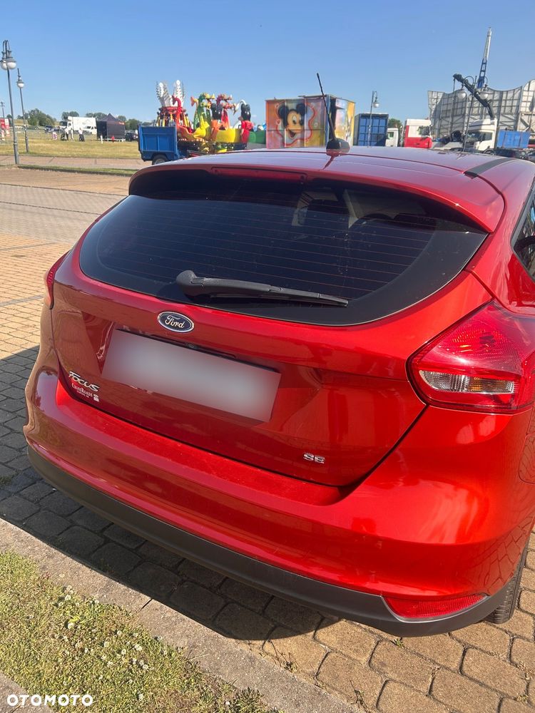 Ford Focus 2017 photo 2