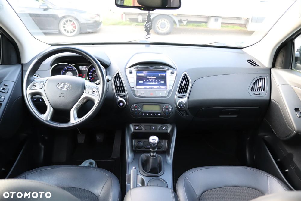 Hyundai ix35 - 23