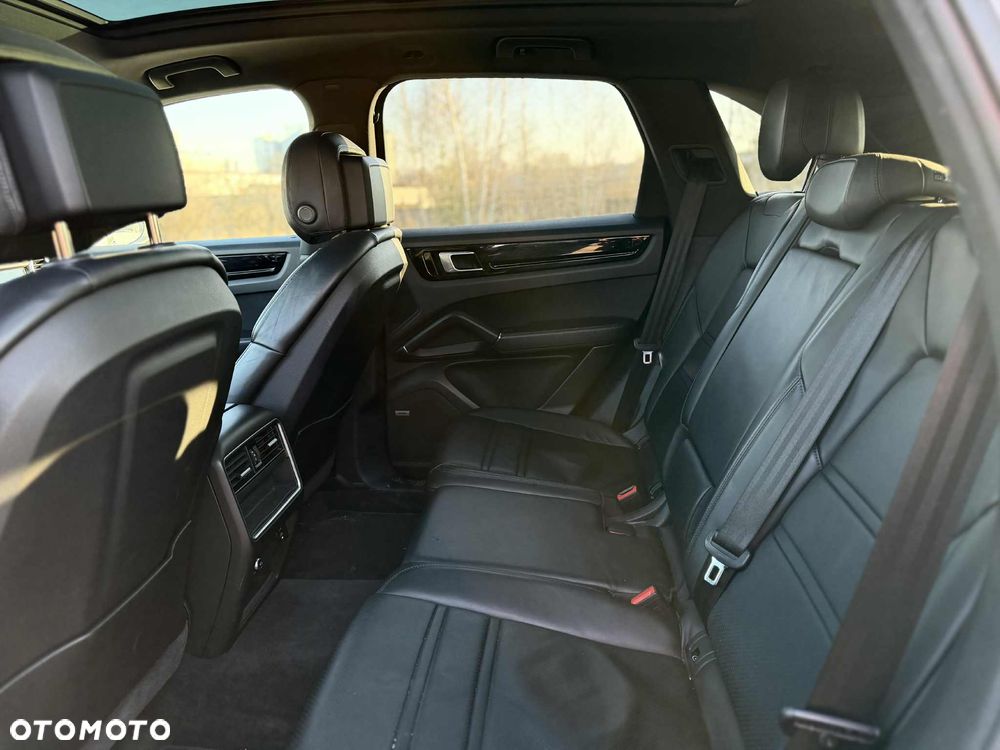 Porsche Cayenne Tiptronic S - 10