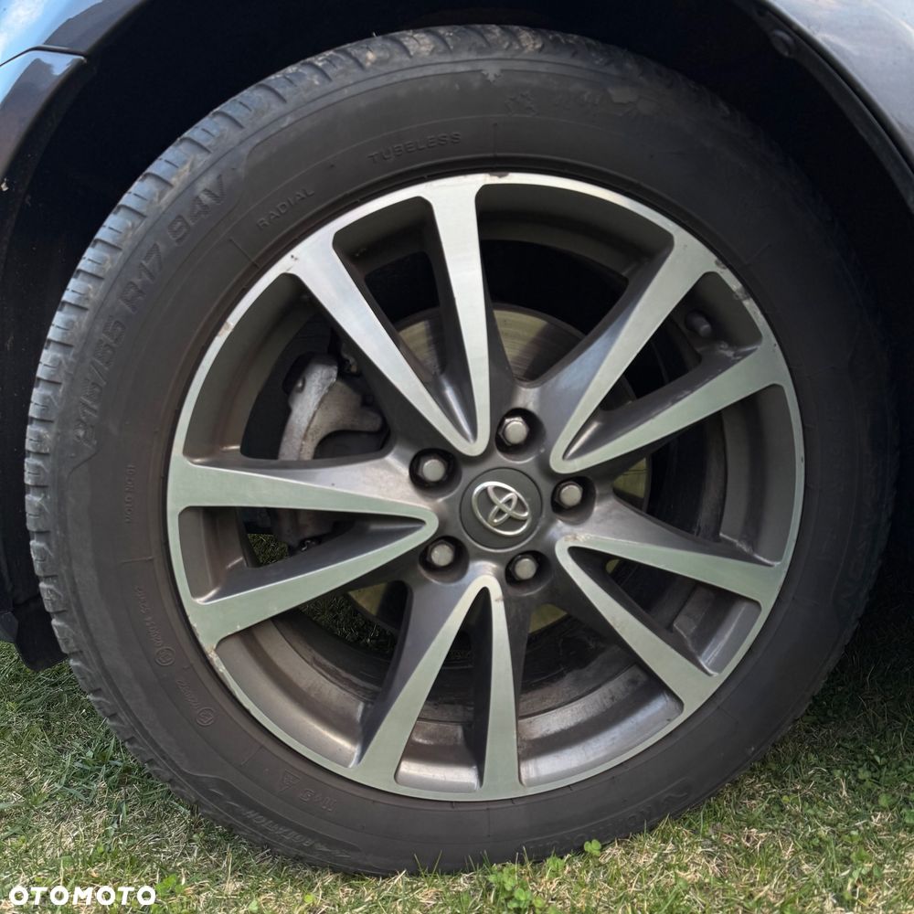 Toyota Avensis 2.0 D-4D - 30