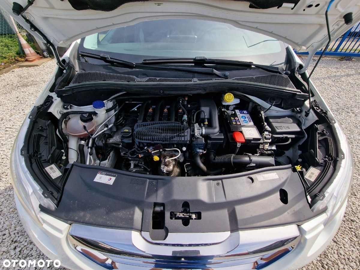 Peugeot 2008 - 30