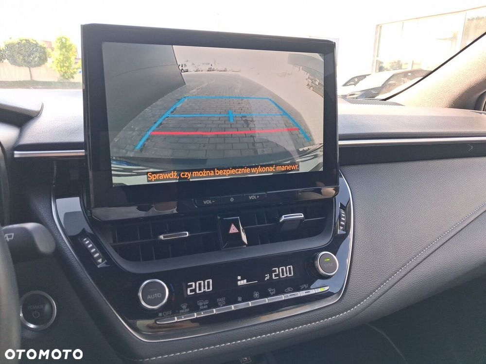 Toyota Corolla 1.8 Hybrid Comfort - 23