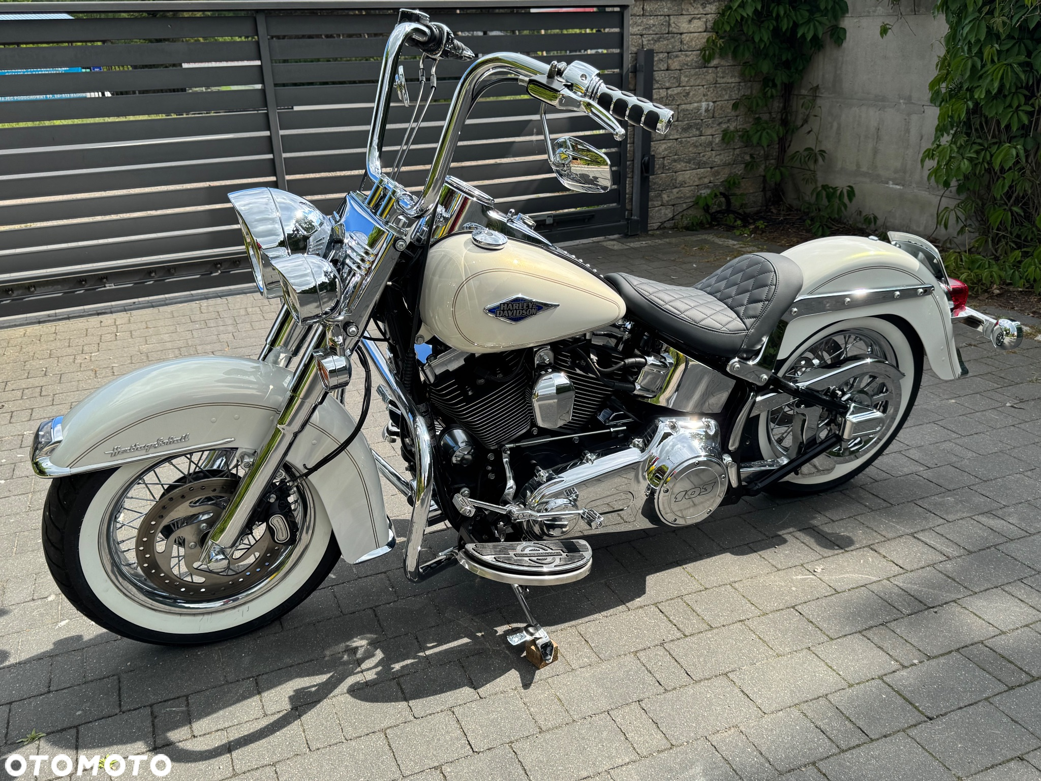 Harley-Davidson Softail Heritage Classic - 18