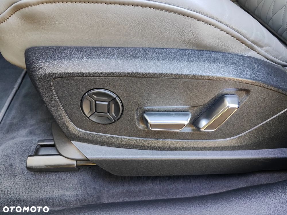 Audi e-tron 50 Quattro S Line - 27