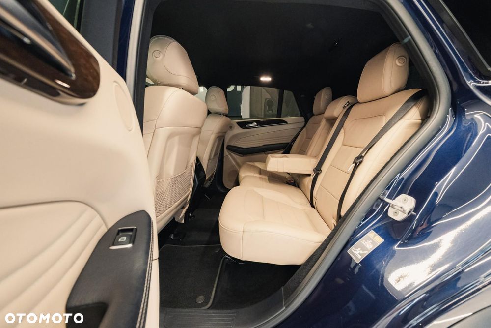 Mercedes-Benz GLE - 15