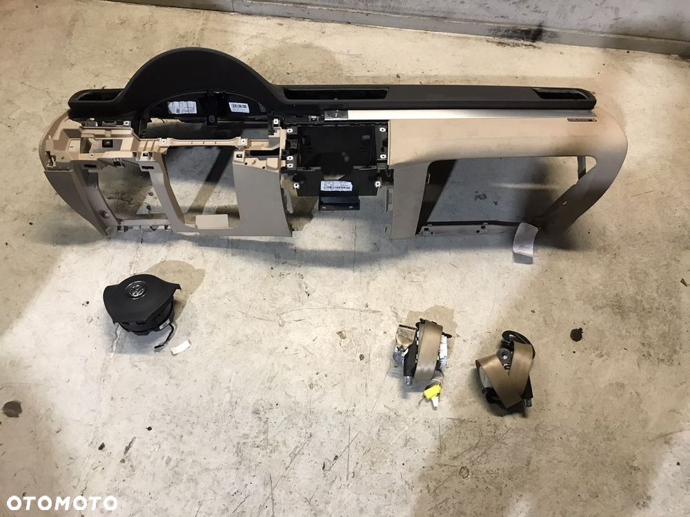 DESKA ROZDZIELCZA konsola kokpit pulpit poduszki airbag pasy KOMPLET ORYGINALNY VW Passat B7 - 1