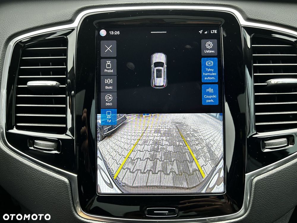 Volvo XC 90 - 31