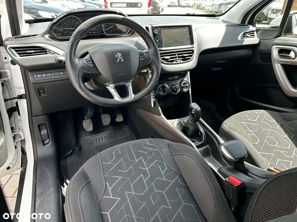 Peugeot 2008 - 7