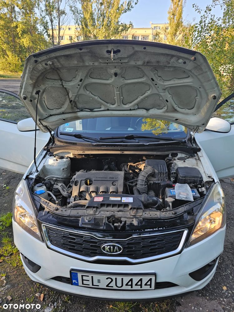 Kia Ceed 1.4 Comfort + - 26