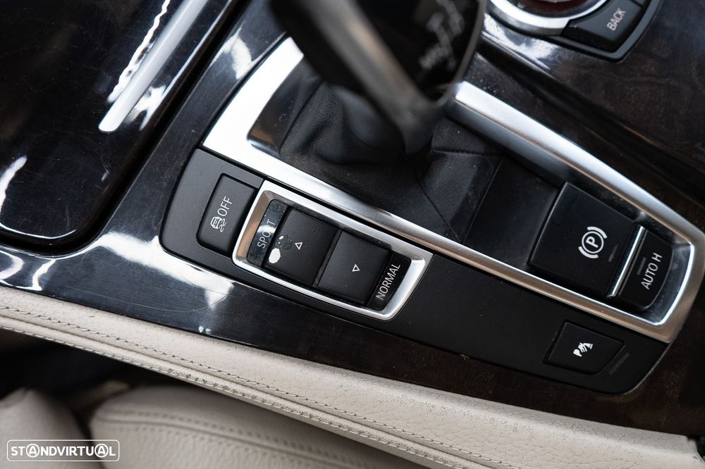 BMW 520 d Pack M Auto - 28