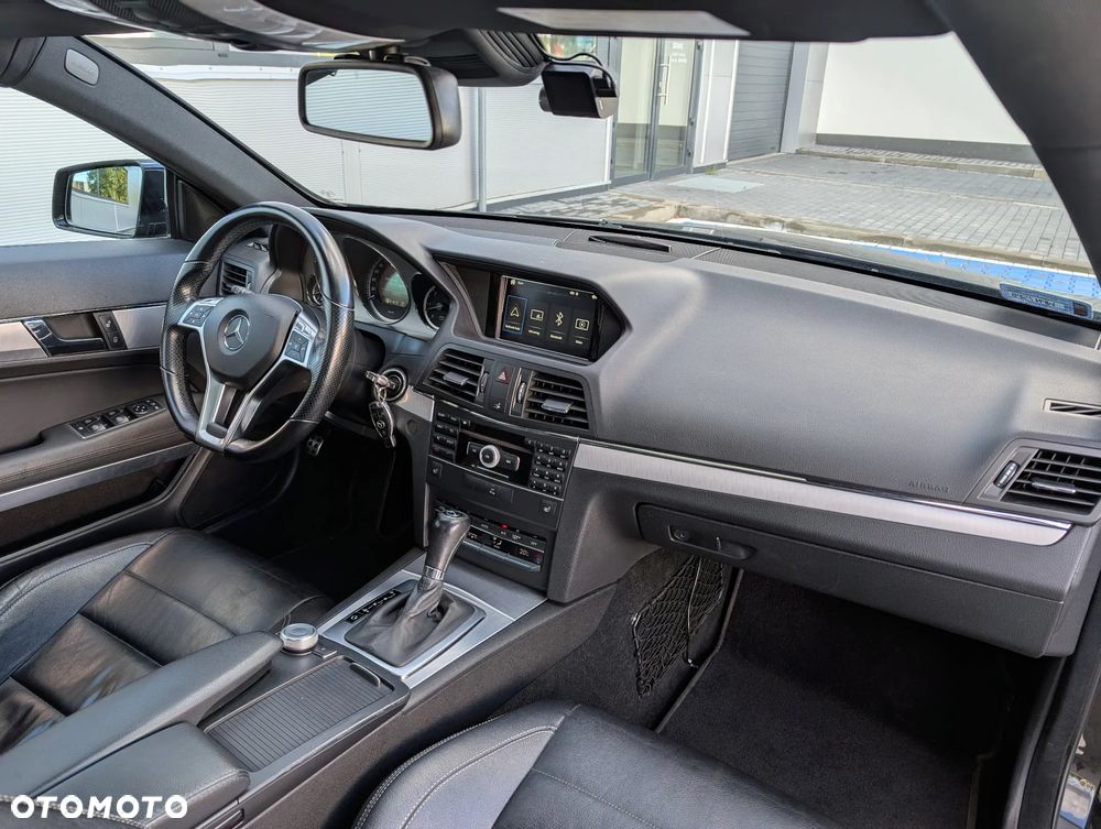 Mercedes-Benz Klasa E 350 CDI DPF Coupe BlueEFFICIENCY 7G-TRONIC Avantgarde - 19