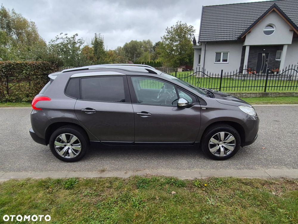 Peugeot 2008 - 9
