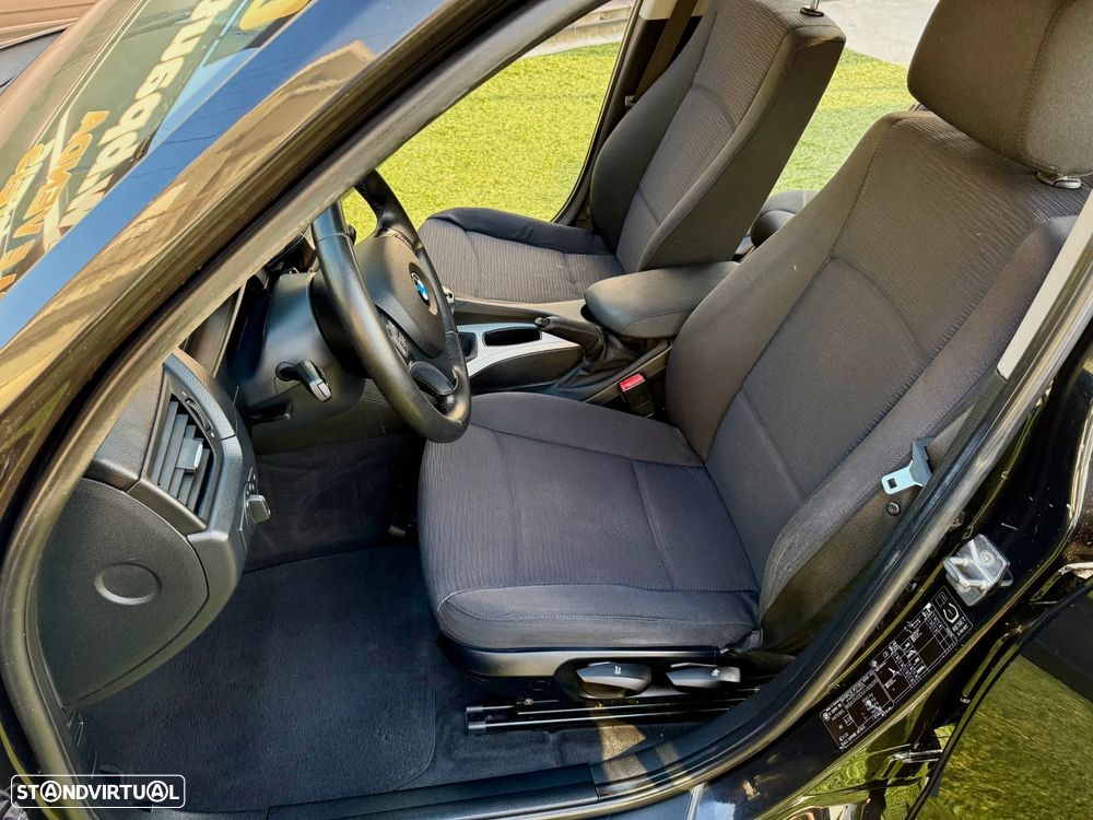 BMW X1 20 d sDrive Pack M - 27
