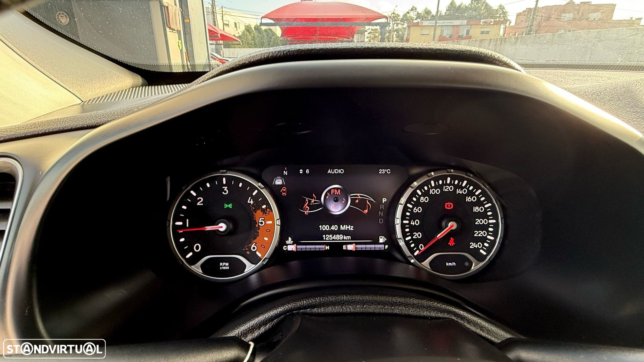 Jeep Renegade 1.6 MJD Limited DCT - 32