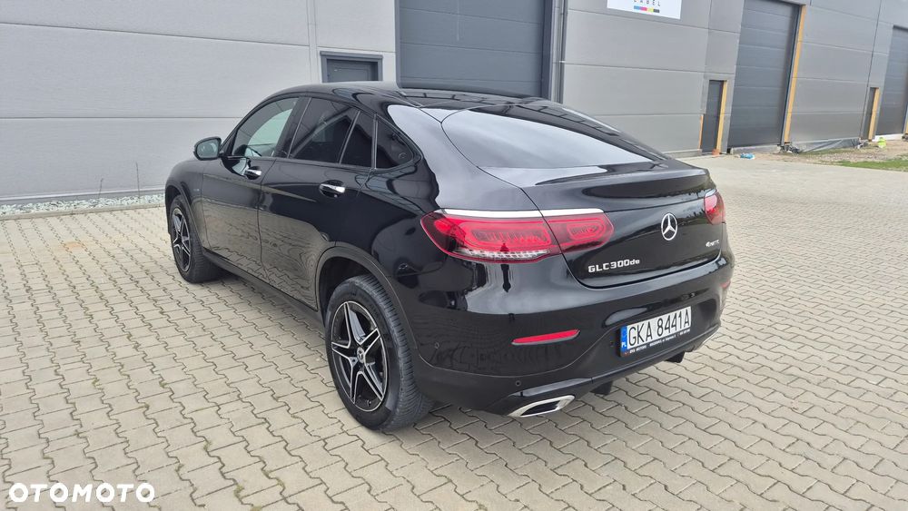 Mercedes-Benz GLC 300 de 4Matic 9G-TRONIC AMG Line - 11