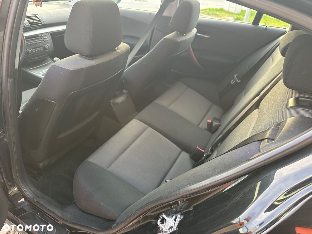 BMW Seria 1 120i - 21