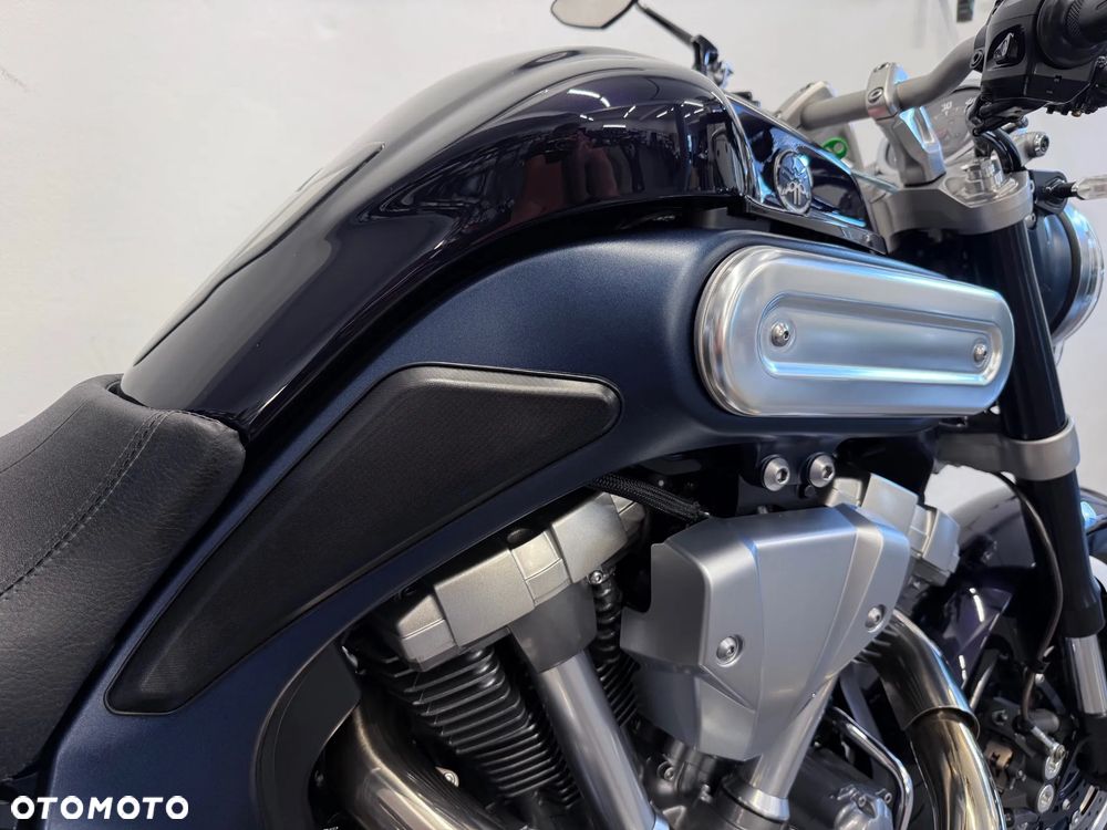 Yamaha MT - 32