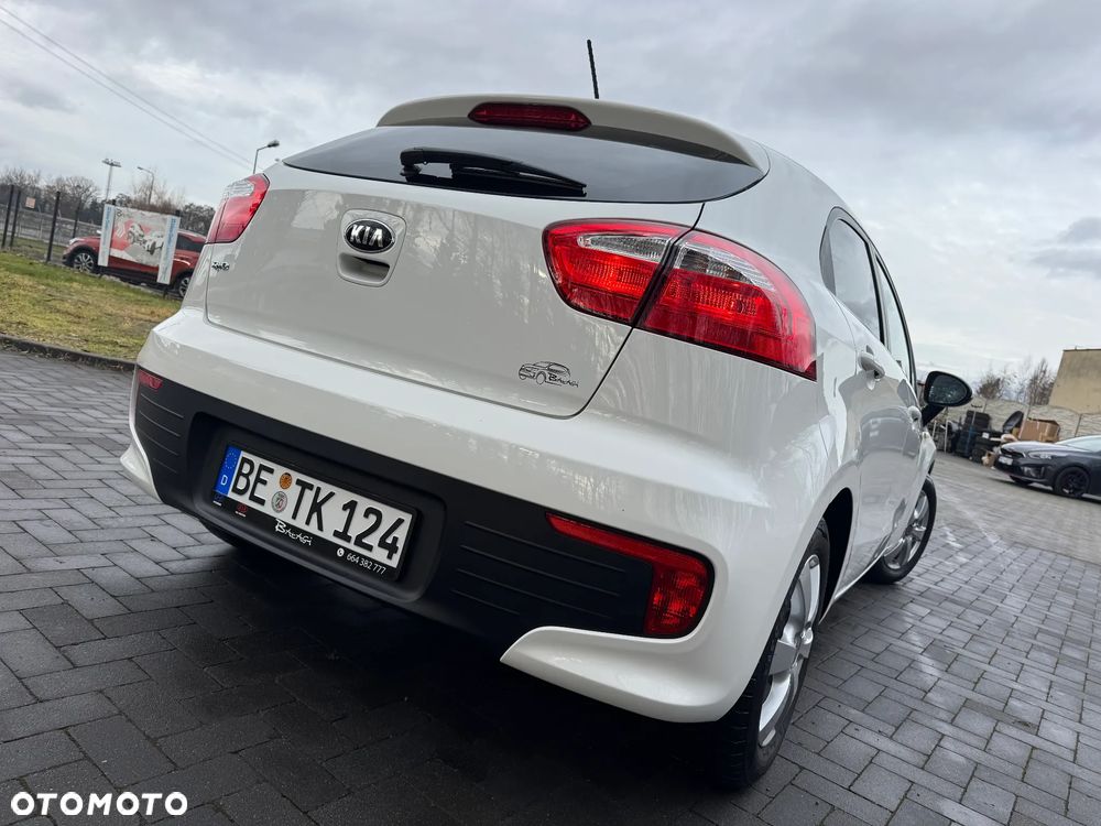 Kia Rio 1.2 Attract - 15
