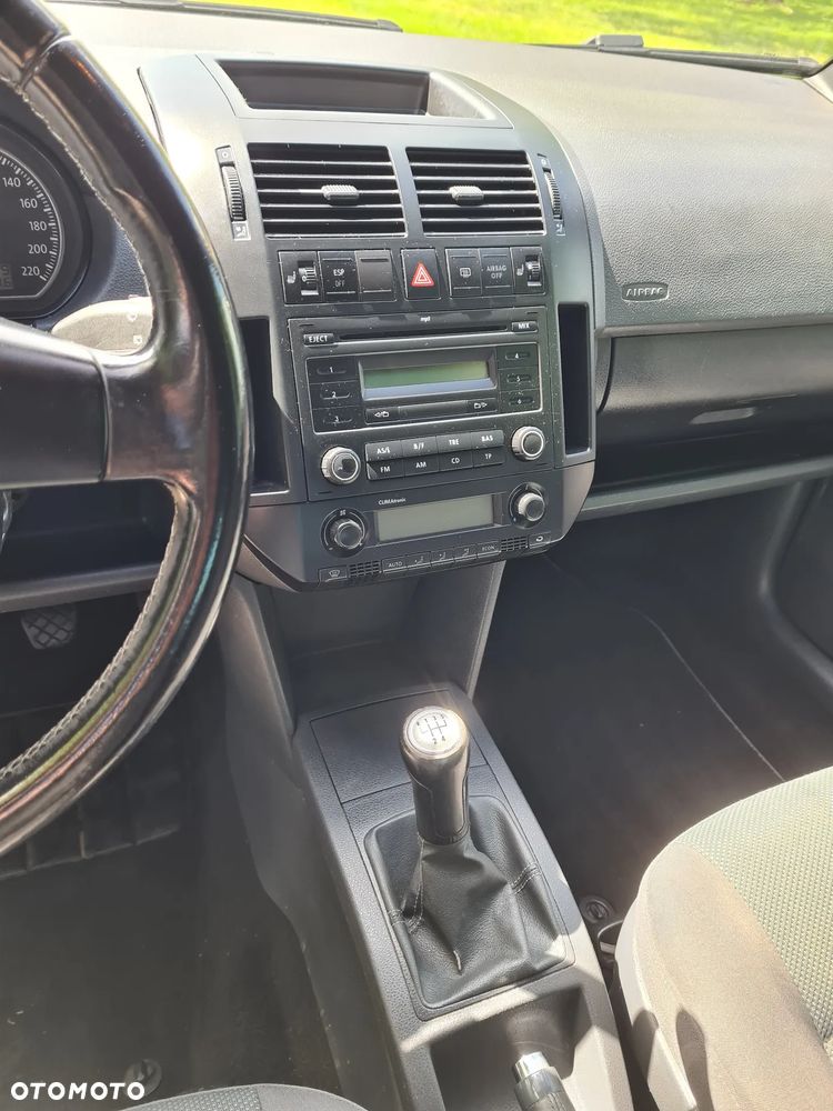 Volkswagen Polo - 6
