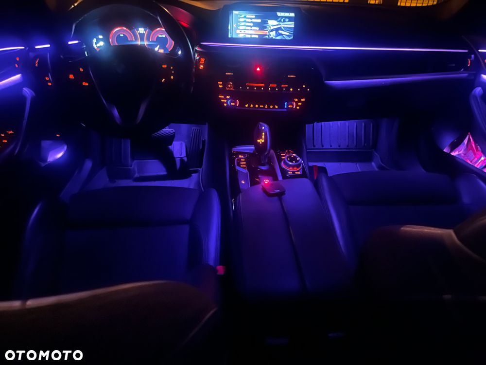 BMW Seria 5 520d Sport Line sport - 7