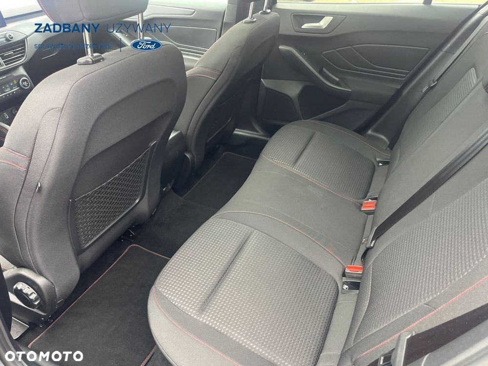 Ford Focus - 12