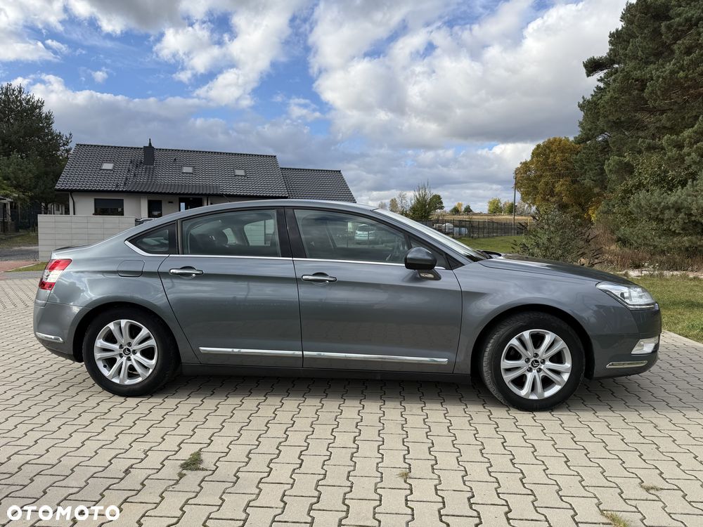 Citroen C5 2011 photo 2