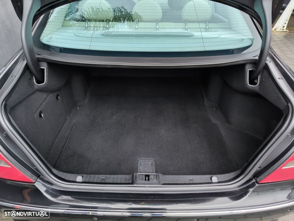 Mercedes-Benz E 320 CDi Avantgarde - 33