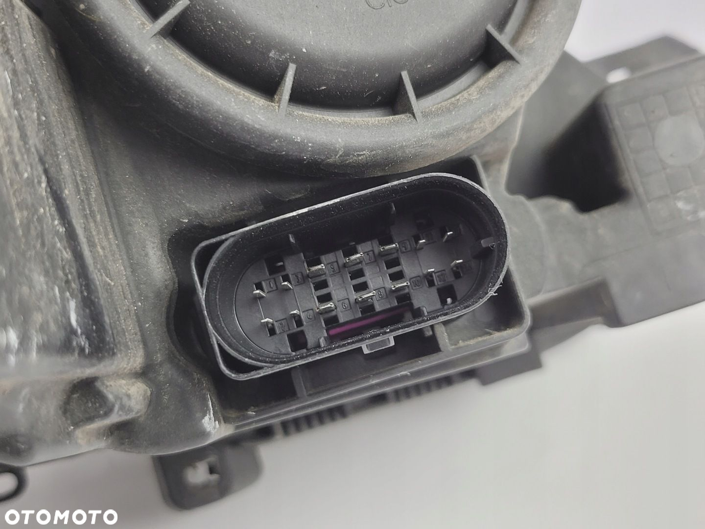 MERCEDES W204 LAMPA PRZEDNIA PRZÓD LEWA BI-XENON SKRĘTNY A2048202959 EU - 12