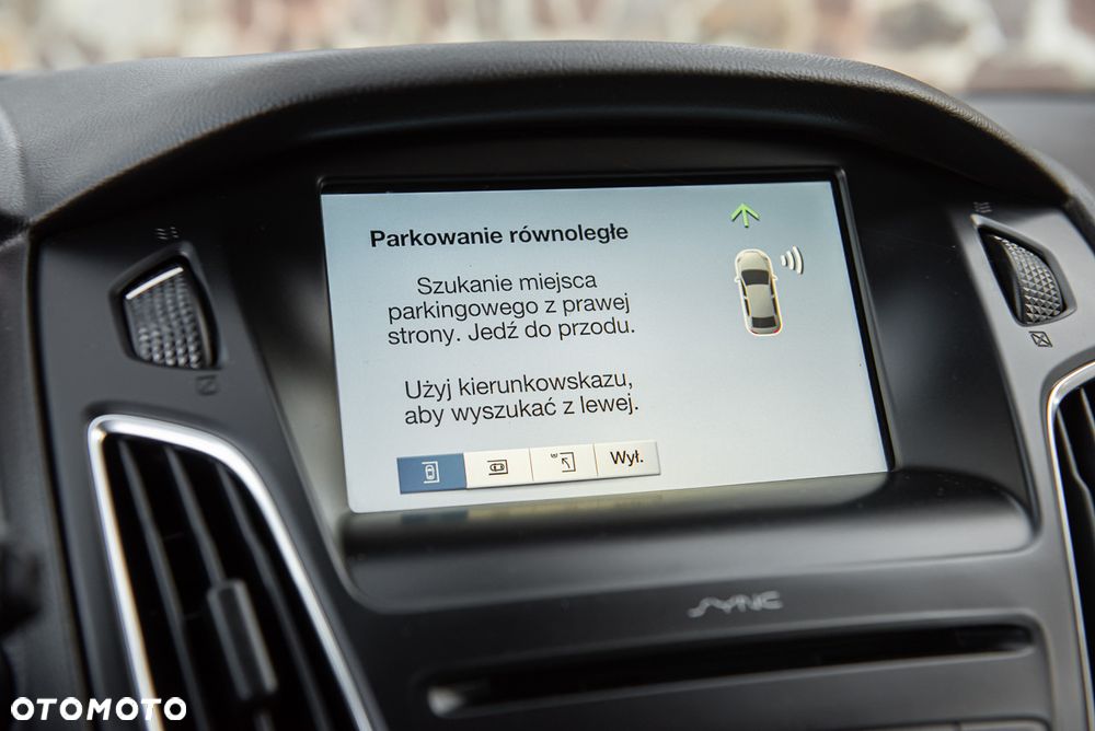 Ford Focus SW - 22