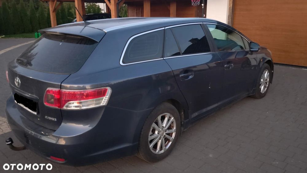 Toyota Avensis - 3