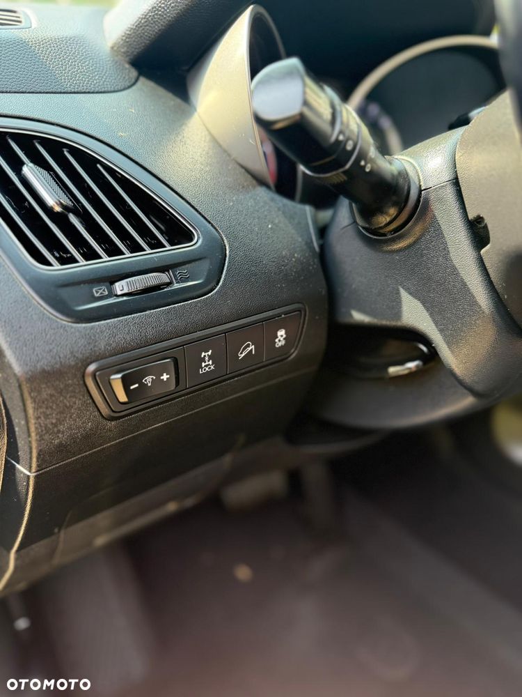 Hyundai ix35 2.0 CRDi 4WD Automatik Style - 15