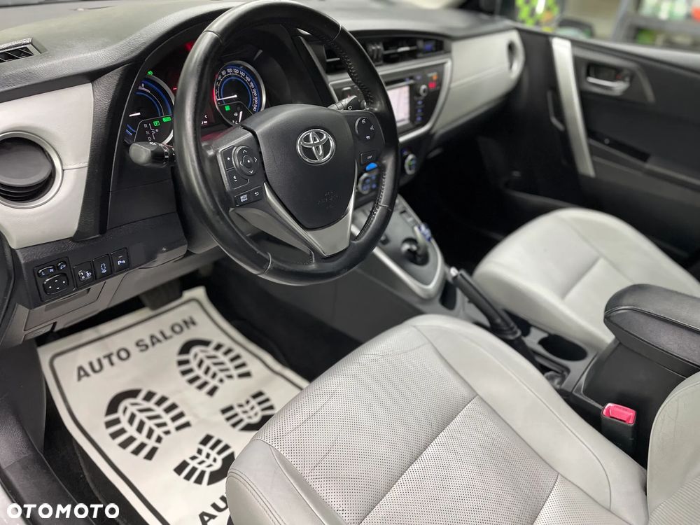Toyota Auris - 24