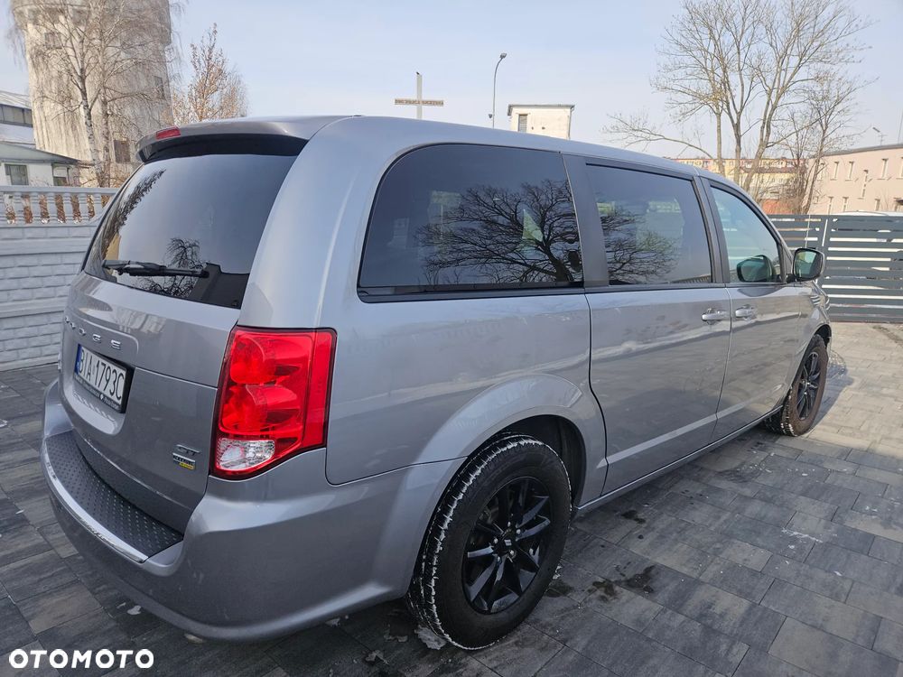 Dodge Grand Caravan 3.6 R/T - 5