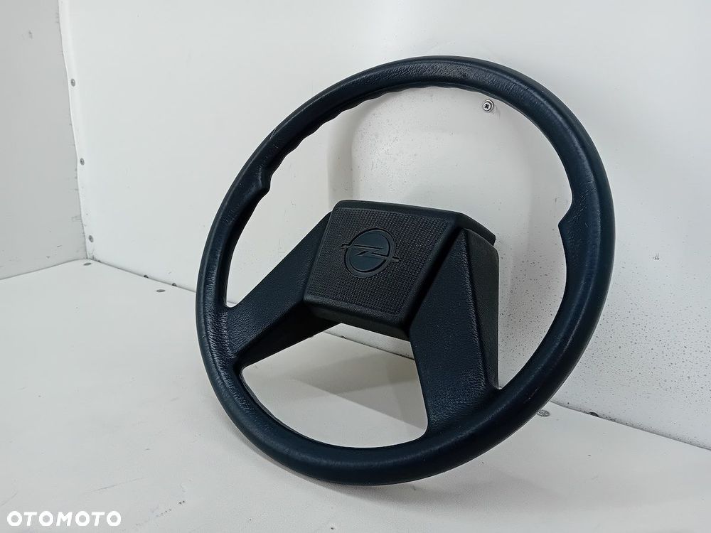 KIEROWNICA OPEL KADETT E ( 84-94 ) 90184721  6390013 - 3